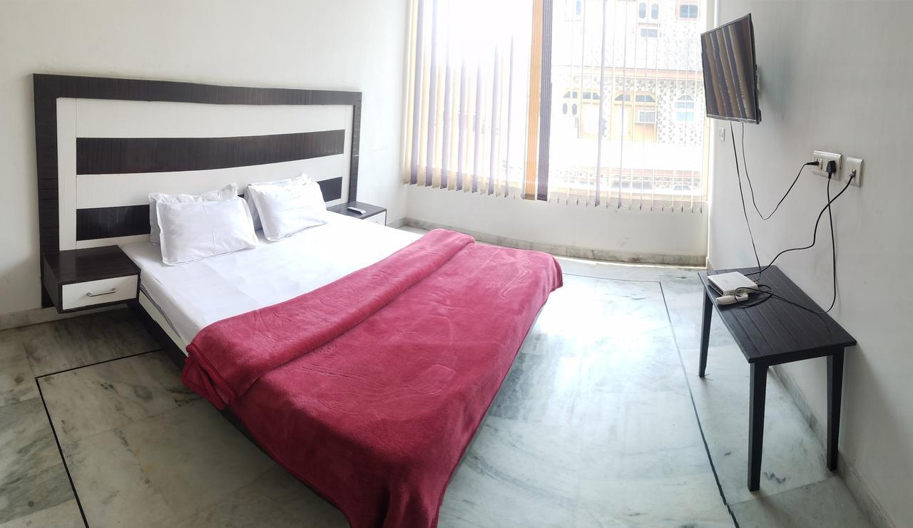 Time Square Guest House 잘란다르 외부 사진