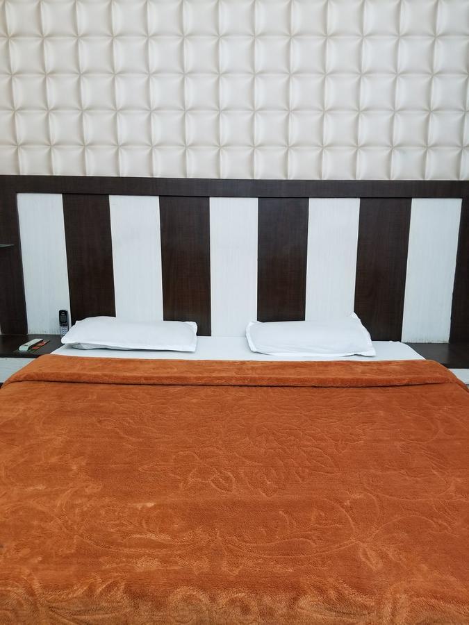 Time Square Guest House 잘란다르 외부 사진
