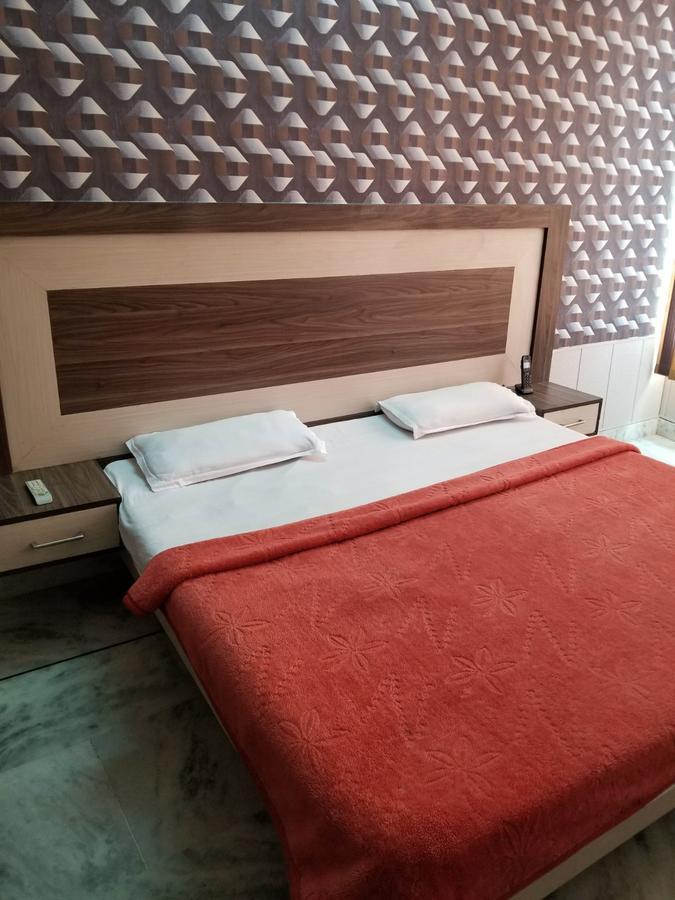Time Square Guest House 잘란다르 외부 사진