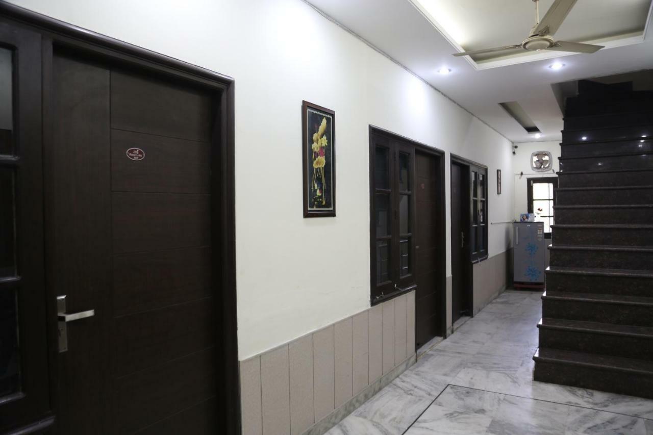 Time Square Guest House 잘란다르 외부 사진